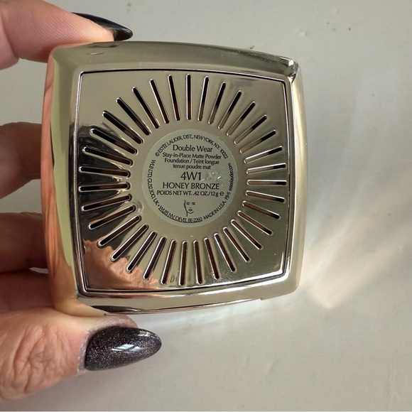 Estēe Lauder Double Wear Stay-in-Place Matte Powder Foundation, 4W1 Honey Bronze - Picture 8 of 8